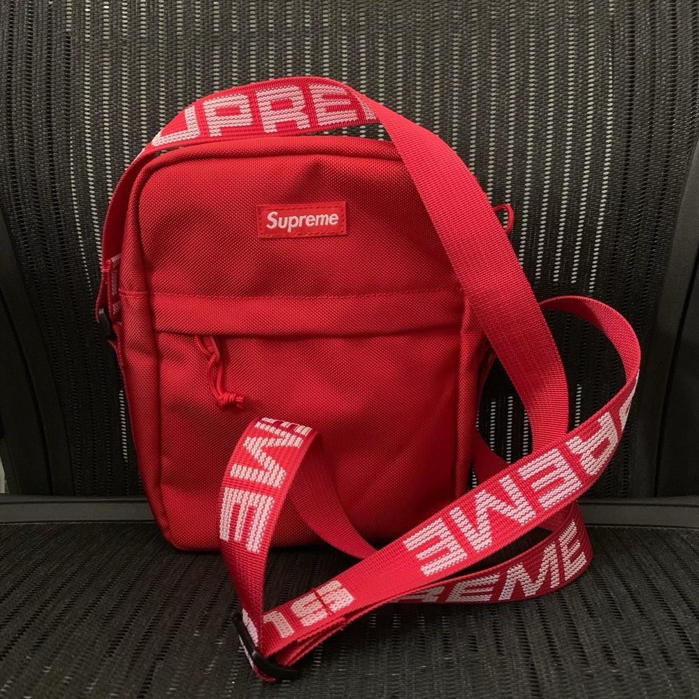 Supreme shoulder bag